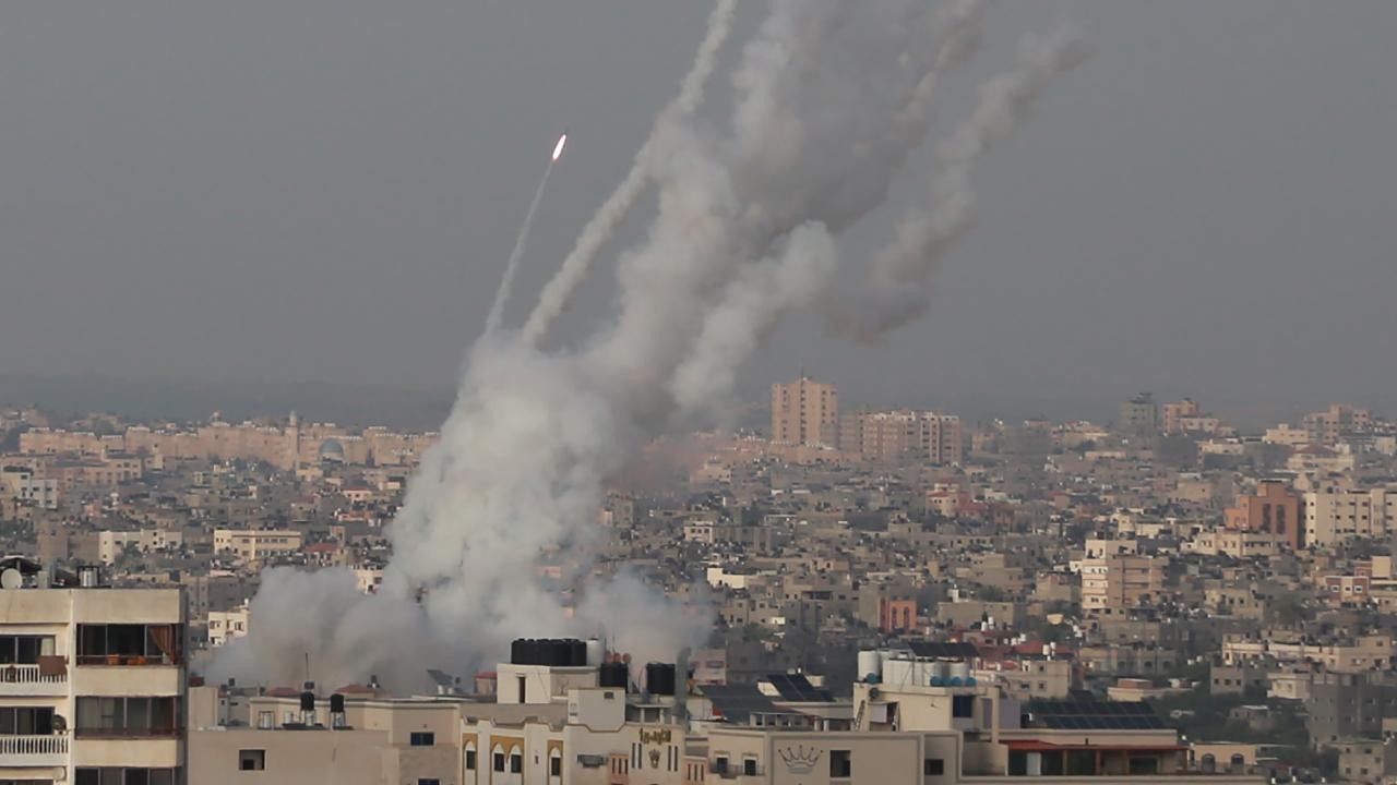 Filistin roketleri Demir Kubbe'yi deldi