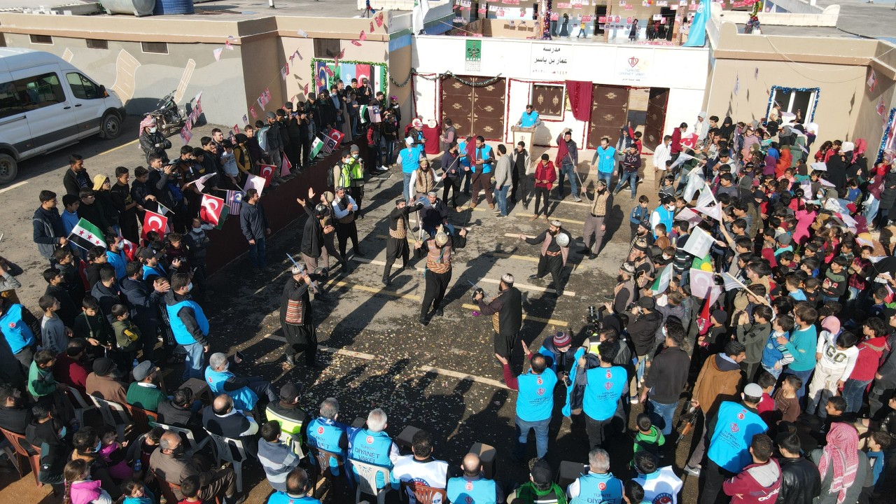 Türkiye Diyanet Vakfı İdlib'de okul açtı