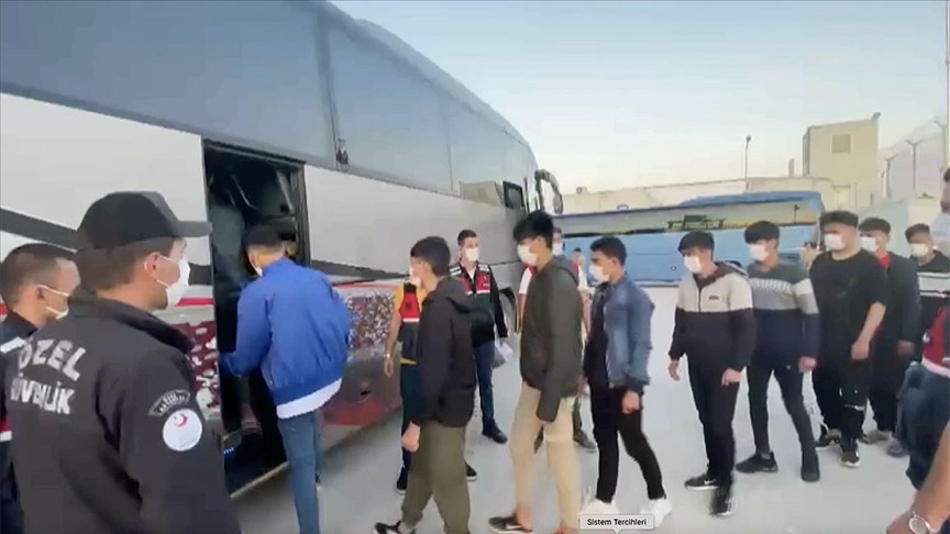 Kilis'te 9 düzensiz göçmen yakalandı
