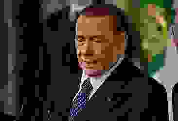 Silvio Berlusconi vefat etti