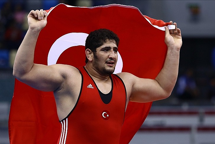 Osman Yıldırım altın madalya kazandı