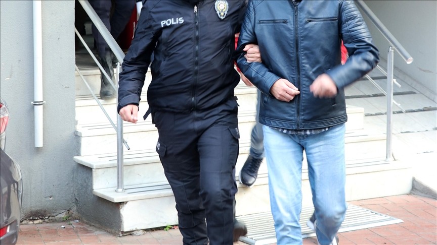 Elazığ'da terör örgütü PKK operasyonu: 3 gözaltı