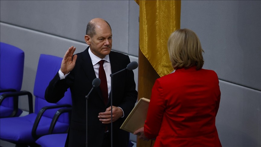 ​Olaf Scholz Almanya'nın yeni başbakanı oldu