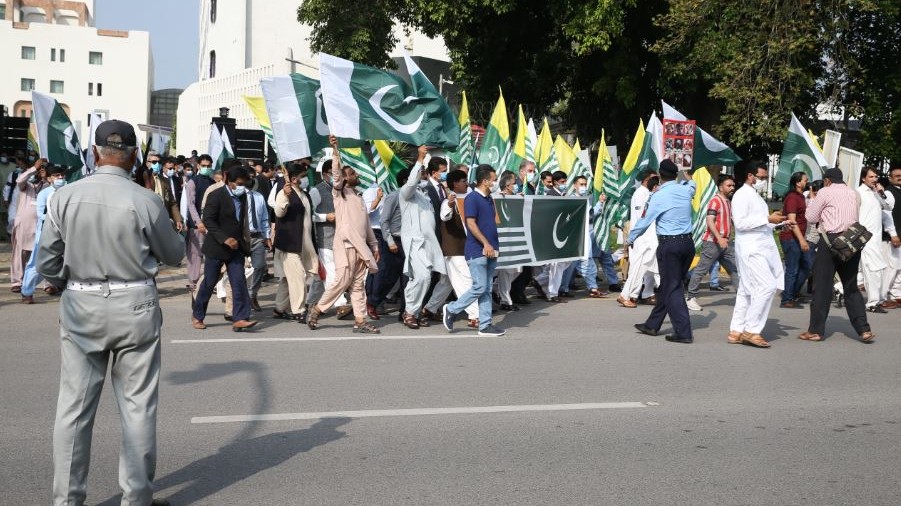 İslamabad'da halk Keşmir için toplandı