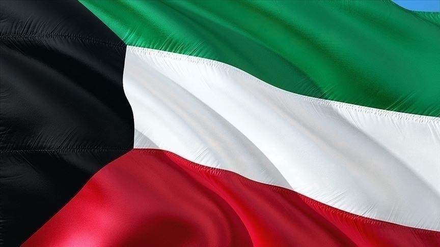 Kuveyt LGBT bayrağına savaş açtı