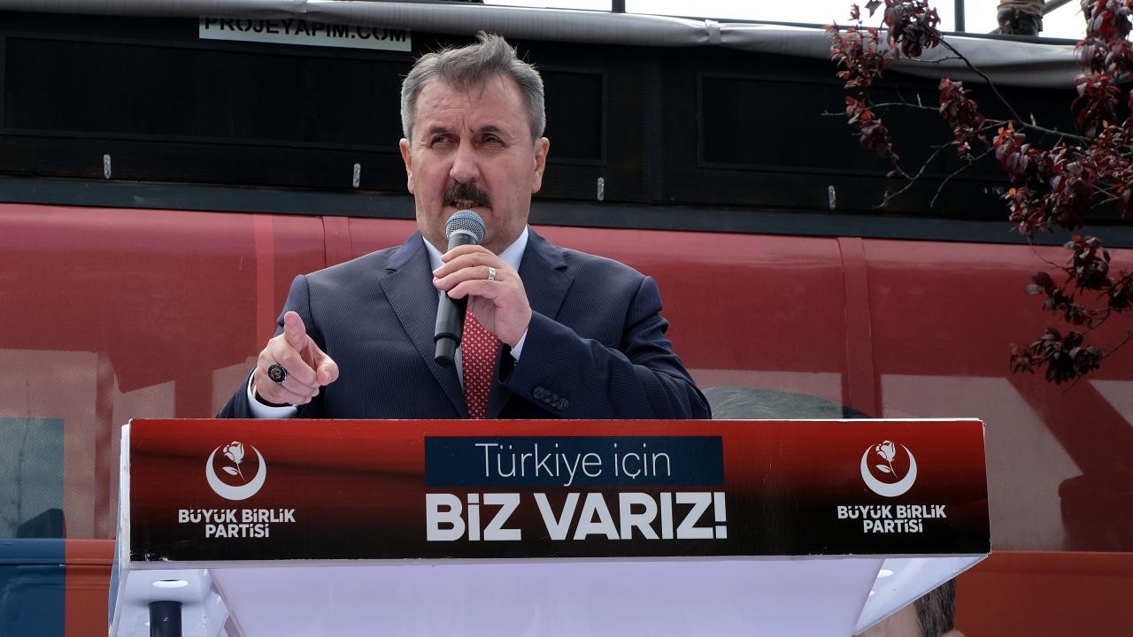 BBP Genel Başkanı Destici Sivas'ta iftar programında konuştu