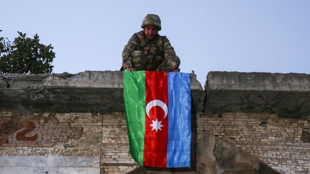 Azerbaycan Savunma Bakanlığı: 1 Asker şehit oldu