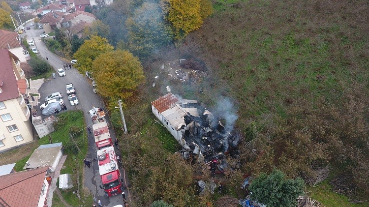 Düzce'de evde çıkan yangında bir kişi öldü