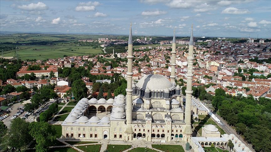 Edirne'de camiler ramazan ayına hazırlandı