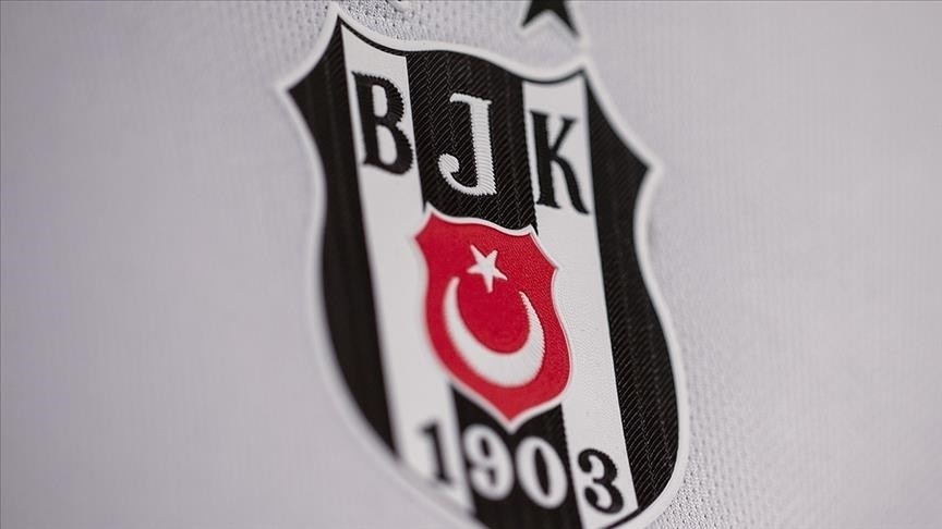 Beşiktaş 3 genç futbolcusunun sözleşmesini yeniledi