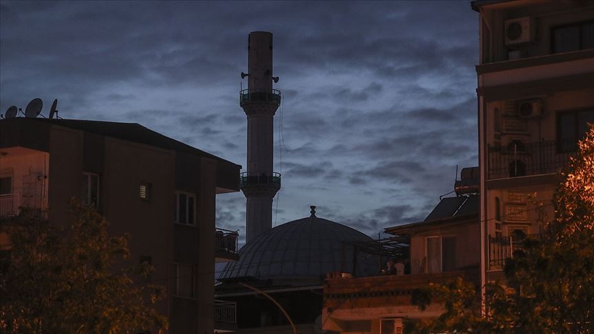 ​İzmir depreminde 92 camide hasar oluştu