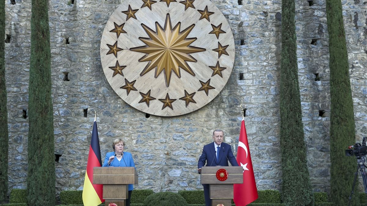 Merkel'den AB'ye mesaj: Türkiye'nin desteklenmesi şart