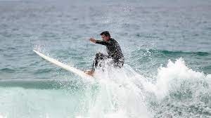 Avustralya'da kaybolan sörfçünün köpekbalığı saldırısında öldüğü değerlendiriliyor