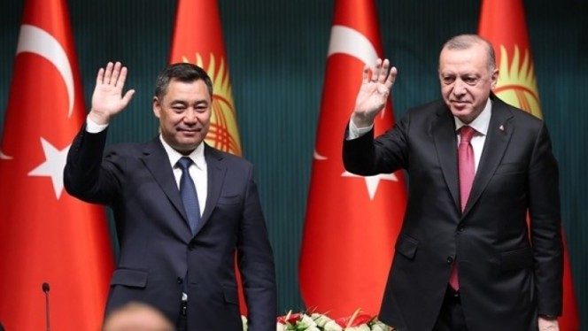 Erdoğan Caparov ile görüştü