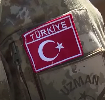 NATO, Türk zırhlısı "Vuran"ı tanıttı