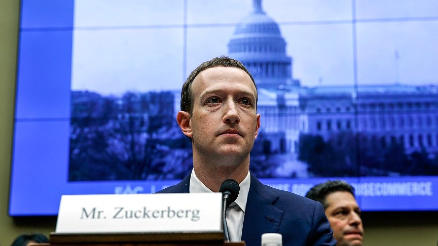 Zuckerberg'i "Kongre'yi tahkir"le suçlamak için yapılacak oylama iptal edildi