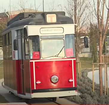 Millet Bahçesi'nde ''Nostaljik Tramvay'' keyfi