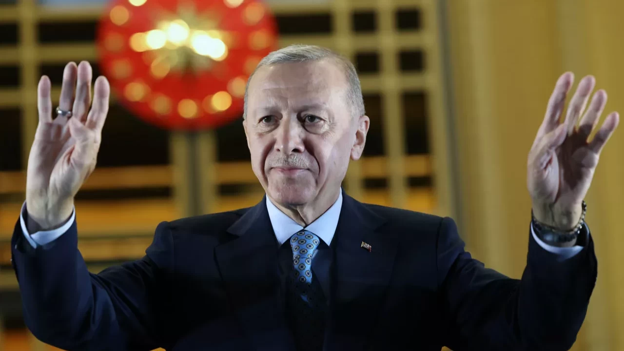 Yunan gazete dikkat çeken ayrıntıyı yazdı: Erdoğan'ı Erdoğan yapan özellik!