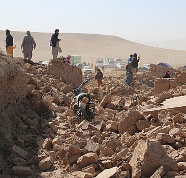 Afganistan'daki depremde 2 bin kişi vefat etti