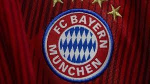 Bayern Münih, Borussia Dortmund'u 4-2 mağlup ederek liderliği geri aldı