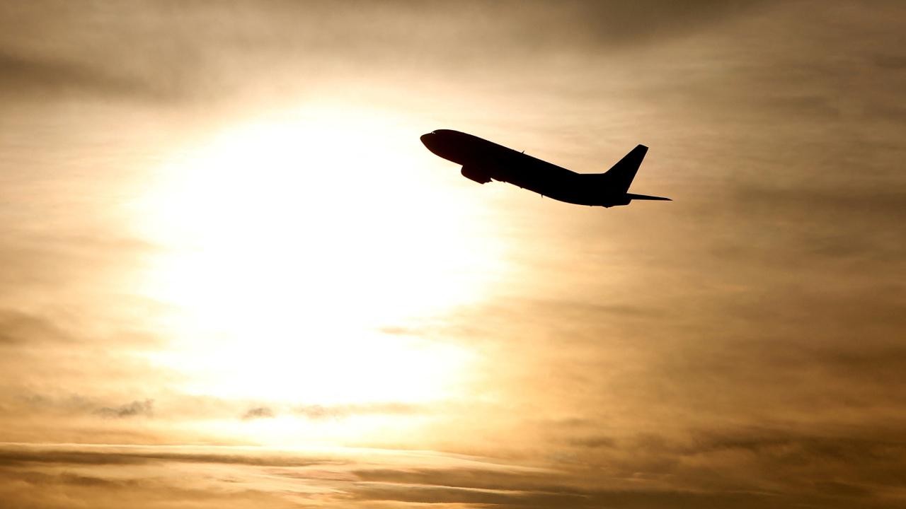 AB, iptal edilen uçuşlarda para iadesini hızlandırıyor