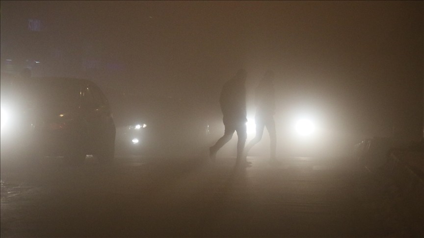 ​Ağrı'da yoğun sis ulaşımı aksattı