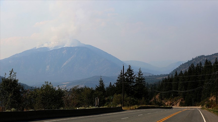 Kanada'da orman yangınları şehirleri tehdit ediyor