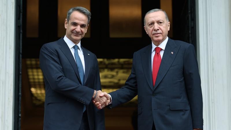 Başkan Erdoğan Miçotakis ile görüştü