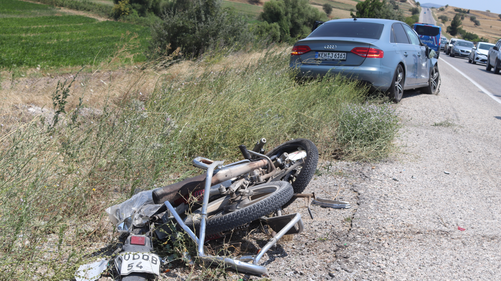 Balıkesir'de 90 yaşındaki motosiklet sürücüsü kazada öldü