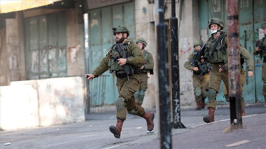 İşgal ordusu, Batı Şeria'da 4 Filistinliyi yaraladı