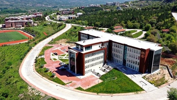 Tokat Gaziosmanpaşa Üniversitesi 33 öğretim üyesi alacak