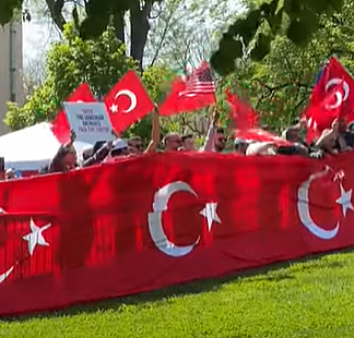 Sözde soykırım iddialarına karşı yüzlerce Türk Washington'da buluştu