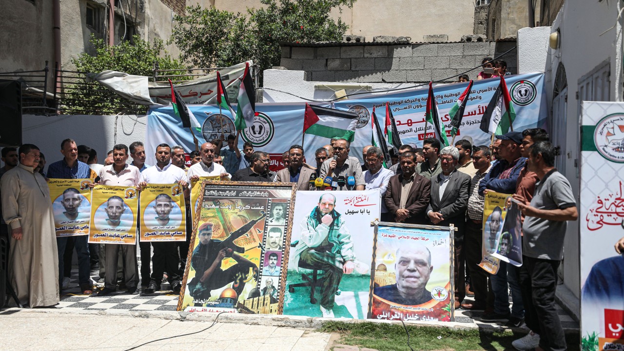 Filistinliler hapishanelerde ölenlerin naaşlarını istiyor