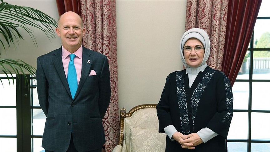 ​Emine Erdoğan, Birleşik Krallık Ankara Büyükelçisi Chilcott ile görüştü