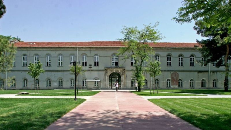 Yıldız Teknik Üniversitesi 36 Öğretim Üyesi alıyor