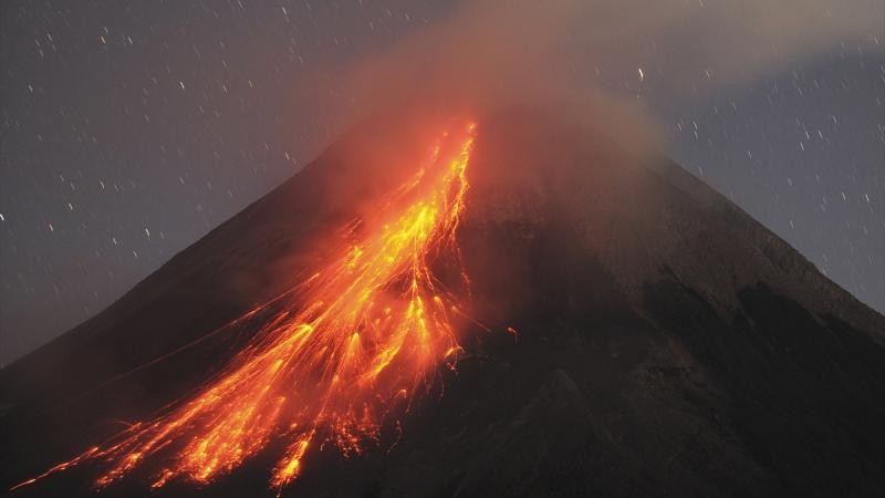 Papua Yeni Gine'de yanardağı patlaması