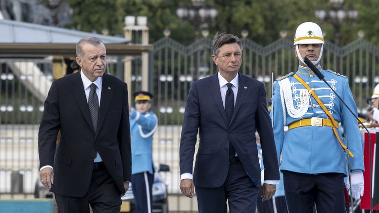 Erdoğan, Slovenya Cumhurbaşkanı'nı karşıladı