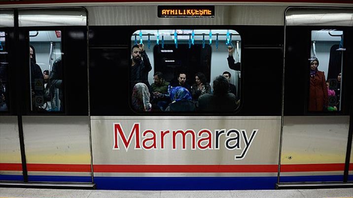 Marmaray rekor tazeledi: 1 günde 580 bin 560 yolcu
