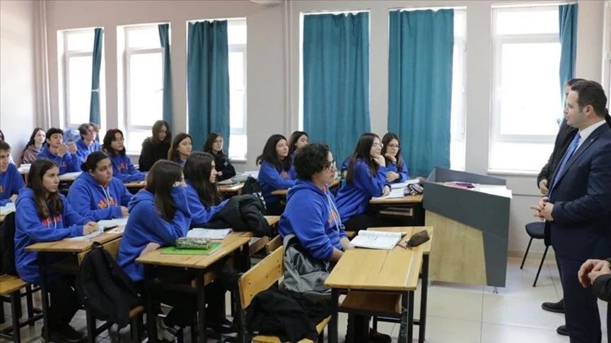 Kahramanmaraş'ta afetzede öğrencilere yönelik "Birlikte Başaracağız" semineri düzenlendi