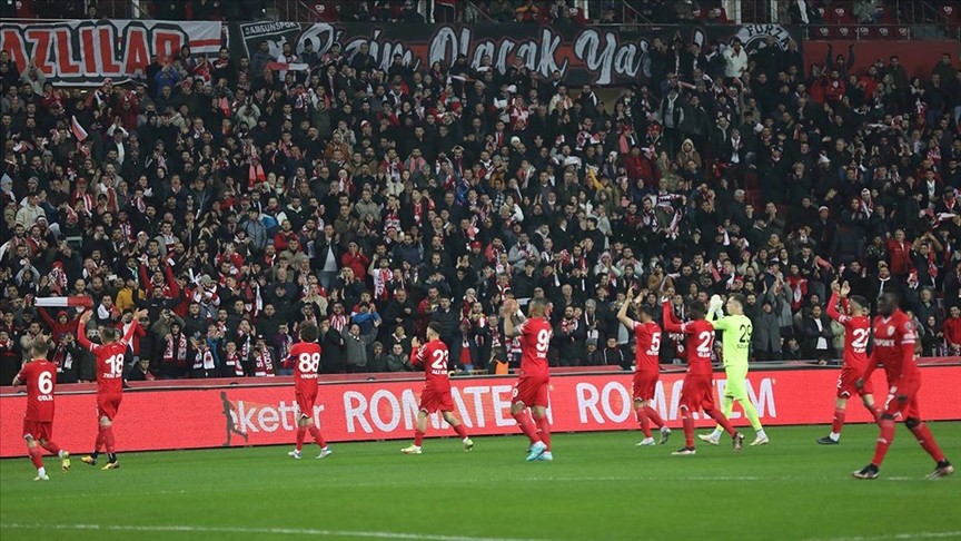 Süper Lig kulüpleri, Samsunspor'u tebrik etti