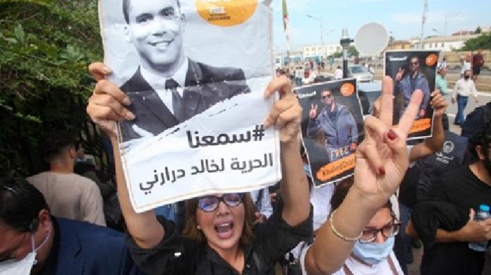 Cezayir'de protesto gösterisi