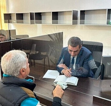 Azerbaycan vatandaşı olmak isteyen Ermeniler kayıt yaptırıyor
