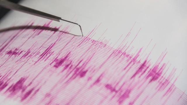 Filipinler'de deprem! Tsunami uyarısı yapıldı