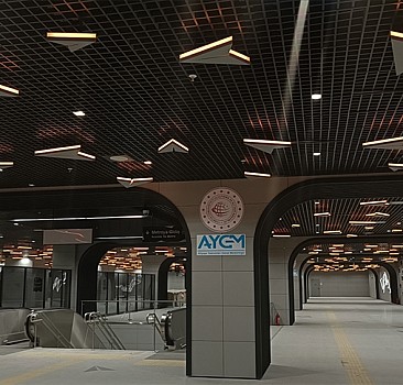 Türkiye'nin en hızlı metrosu hizmete girdi