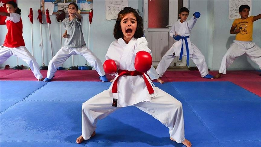 Minikler ve Yıldızlar  Karate Şampiyonası devam ediyor
