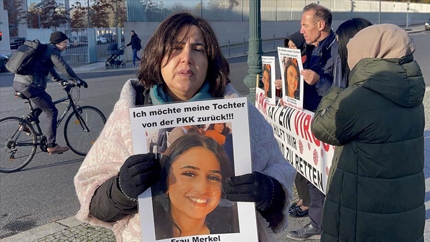 Almanya'da bakanlık önünde PKK protestosu