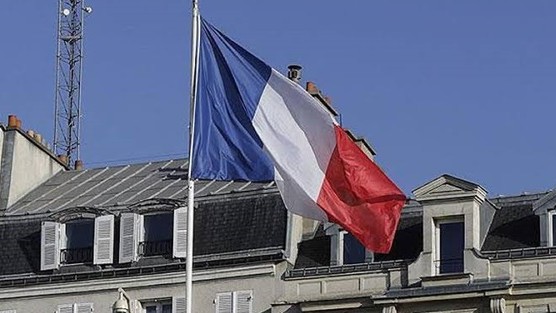 Fransa'da Müslümanları fişliyolar!