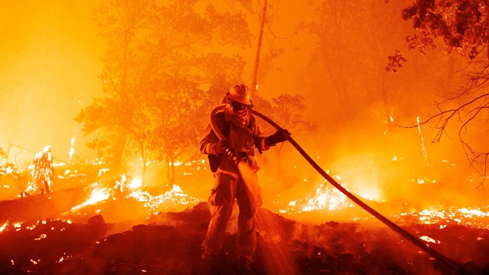 Kaliforniya'daki yangınlar hala söndürelemedi