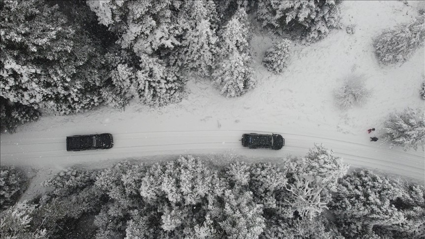 Bilecik'in yüksek kesimlerindeki köylerde kar etkili oldu