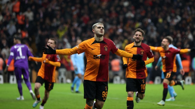 Galatasaray şovuna devam ediyor